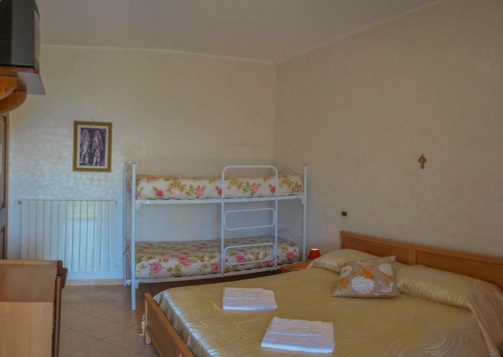 Casa Lieta Bed & Breakfast Subiaco Luaran gambar
